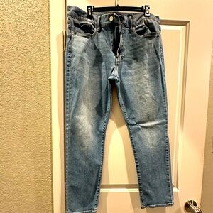 121 Slim Straight Lucky Jeans